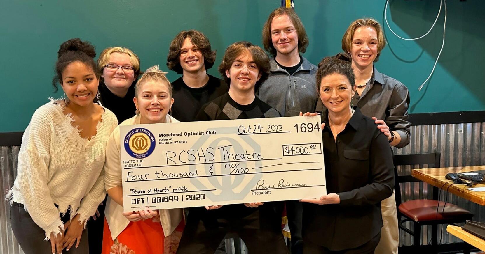 Morehead man, students win 'Queen of Hearts' raffle - Vimarsana News