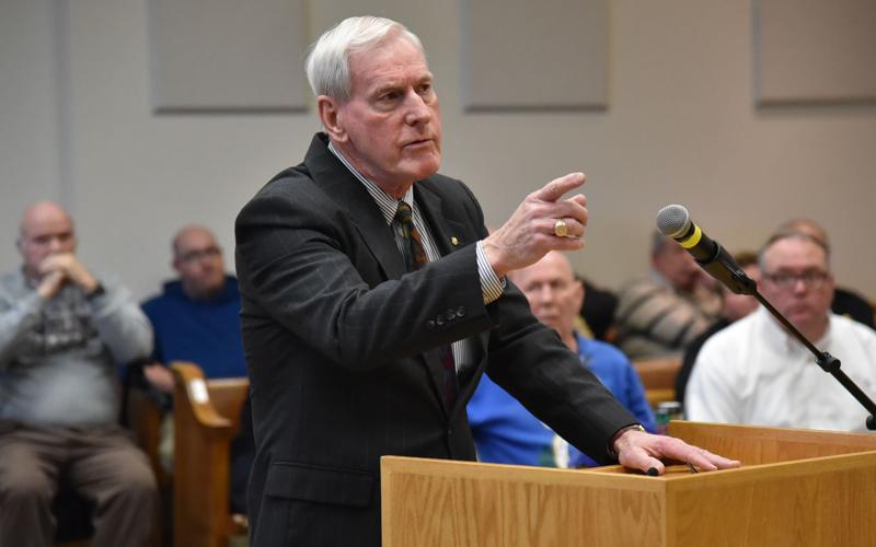 Boyd fiscal court calls on jailer to resign News