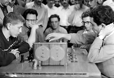 Bobby Fischer Opens Match With Incredible Blunder 