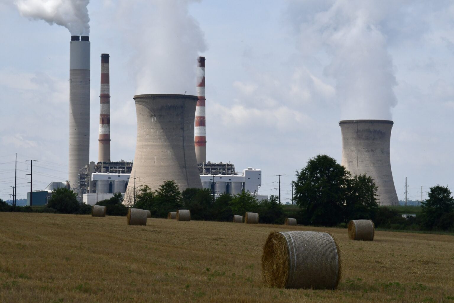 PJM Interconnection issues alerts warning of tight electricity supplies ...
