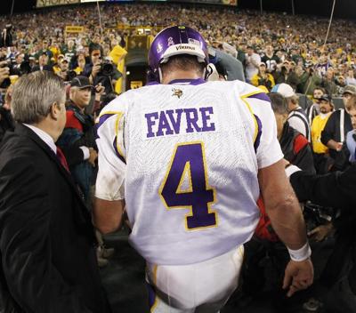Favre Returns To Practice Listed As Questionable Sports Dailyitem Com