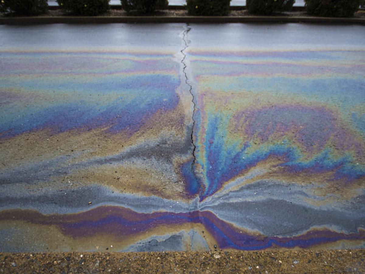 Oil Leak From Disabled Truck Cleaned Up In Milton Local News