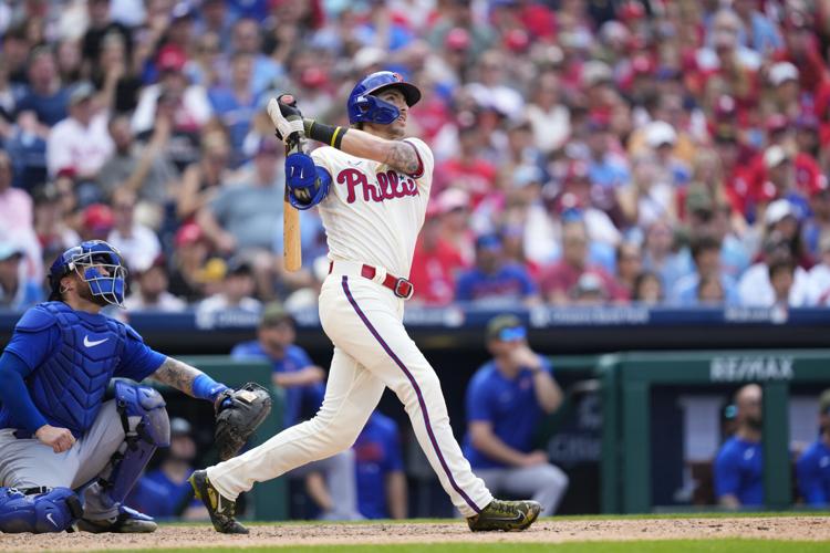 Phillies' Bryson Stott extends historic hitting streak to 14-games
