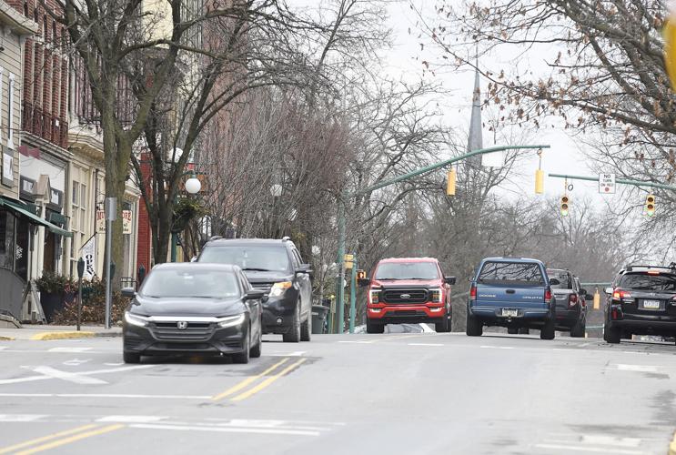 Preliminary report show CSVT reduces commercial and thrutraffic in