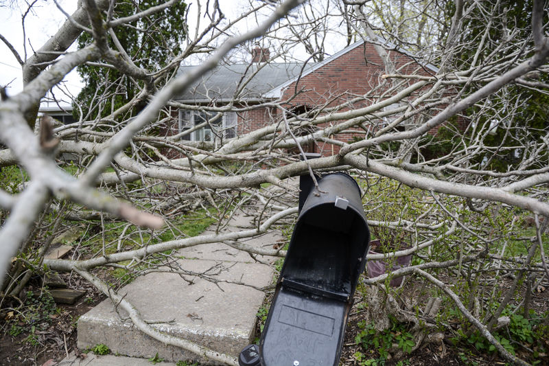 Tornado touchdown, power loss hit Valley