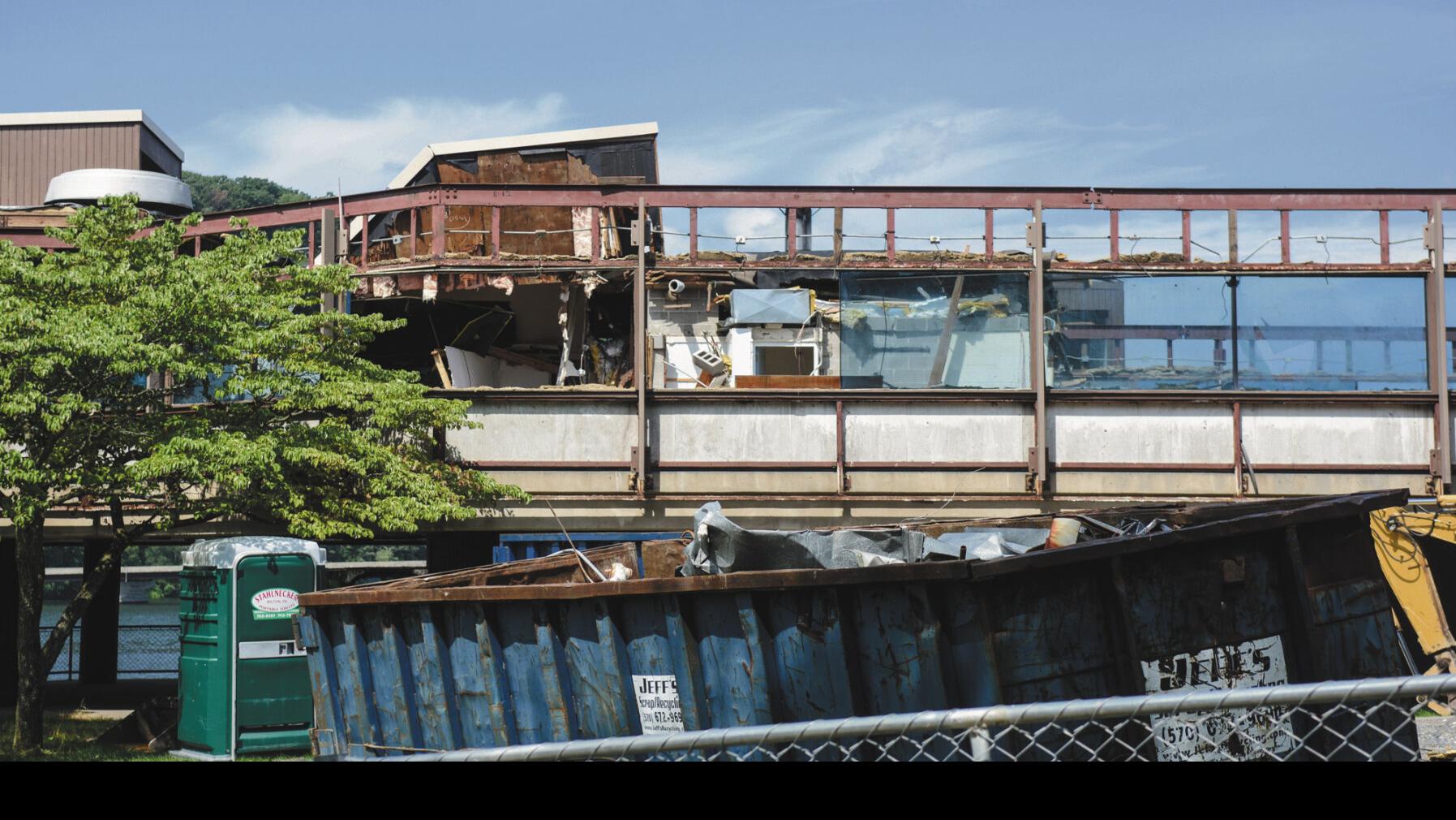 Marina Building Partially Demolished State To Seek Public S Input On What Will Replace It News Dailyitem Com