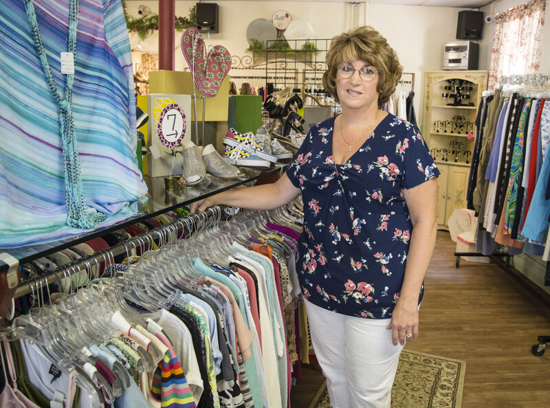 Art teacher finds second career at Lewisburg boutique News