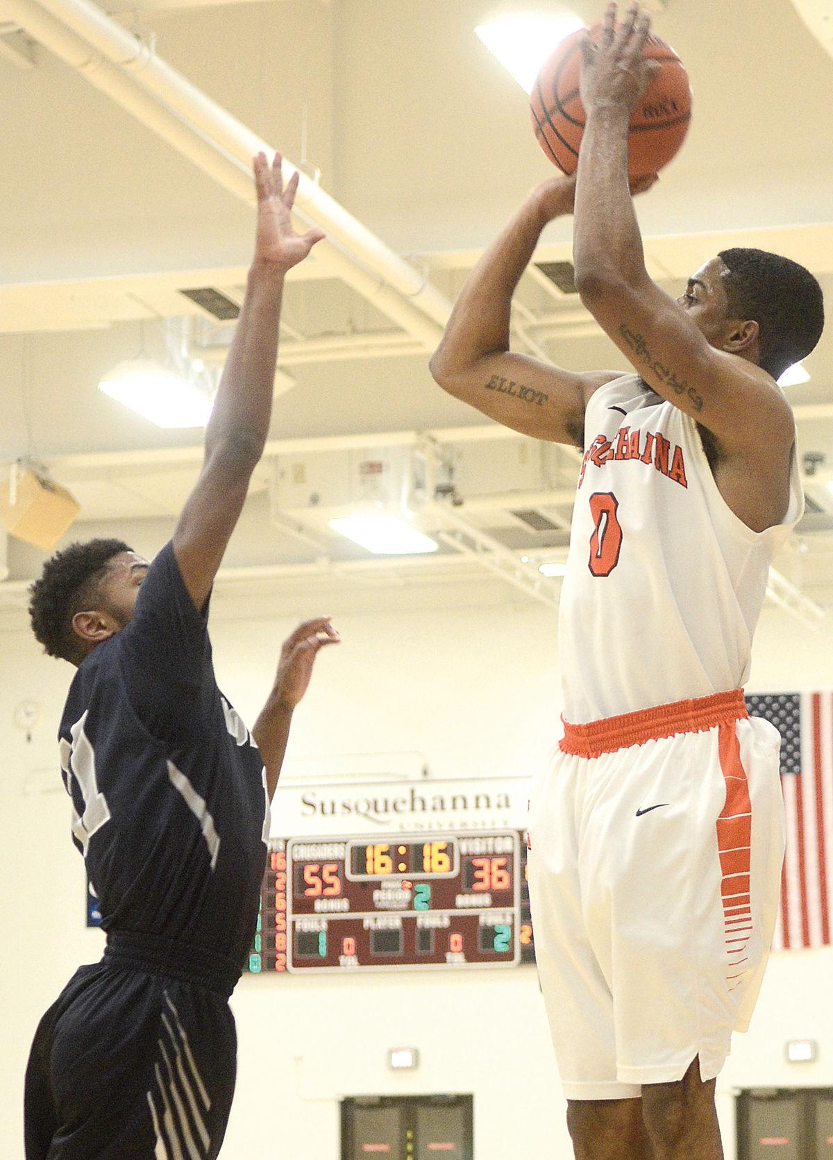 Men S Basketball Susquehanna Thrives Under Pressure Stays