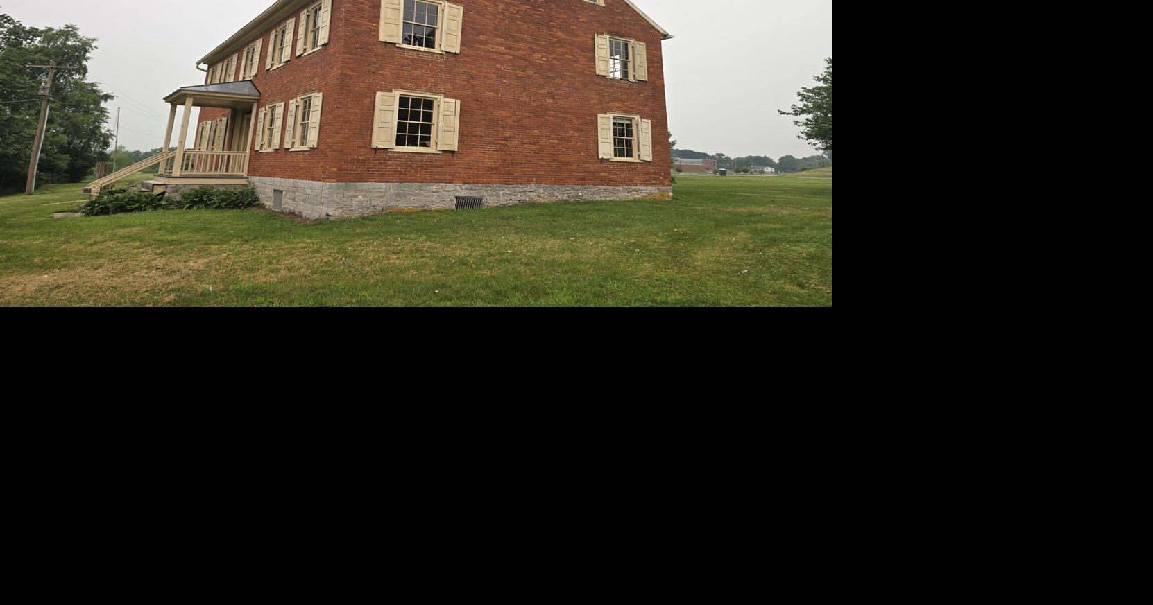 Descendants honor forgotten Revolutionary War patriot with flag, ceremony
