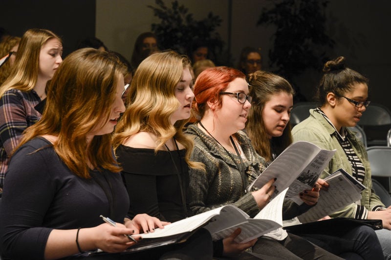 Students sing together for regional concert | Local News | dailyitem.com