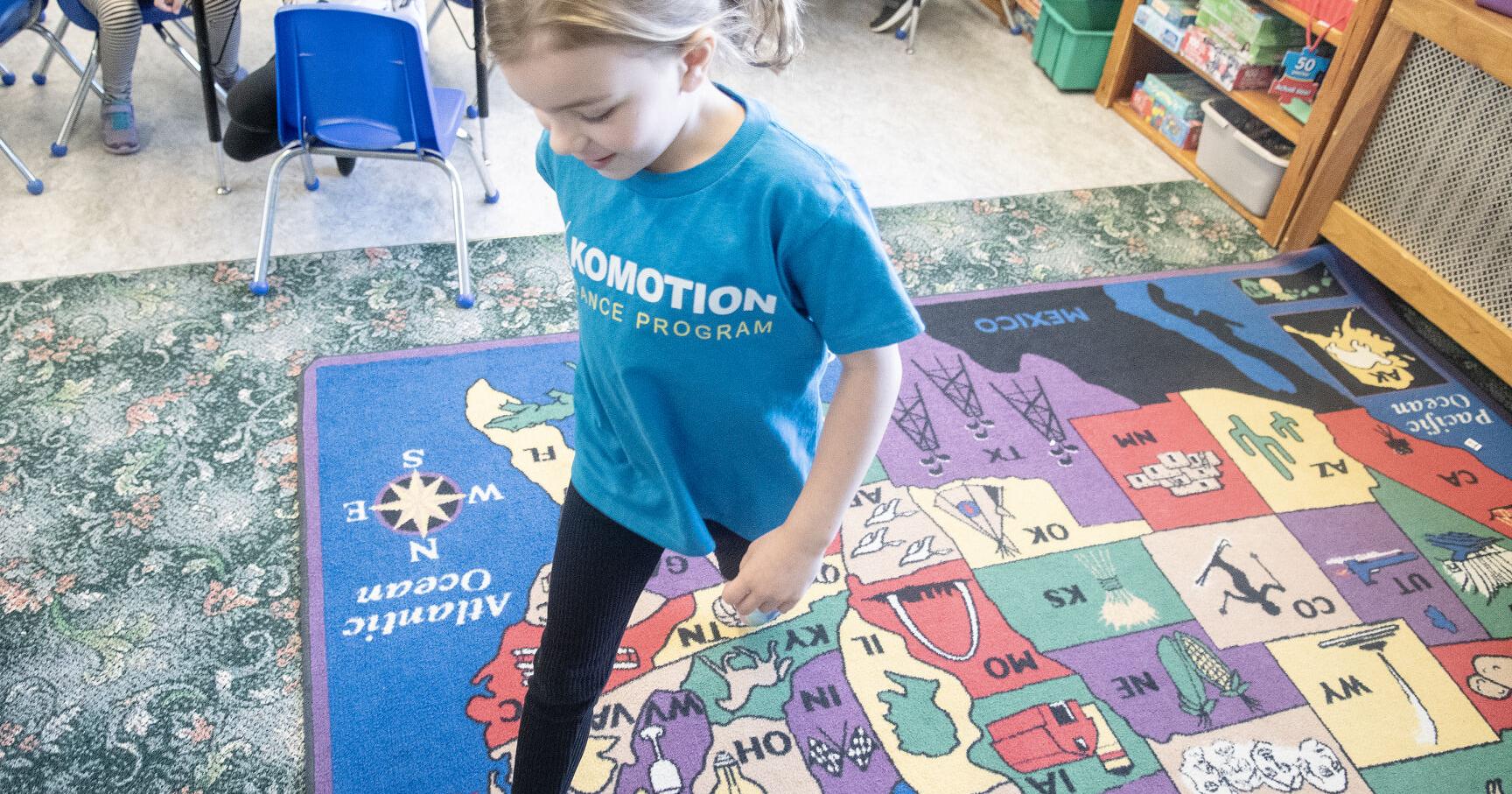 St. Cyril's Preschool and Kindergarten students get pizza for learning 50 states - Vimarsana News