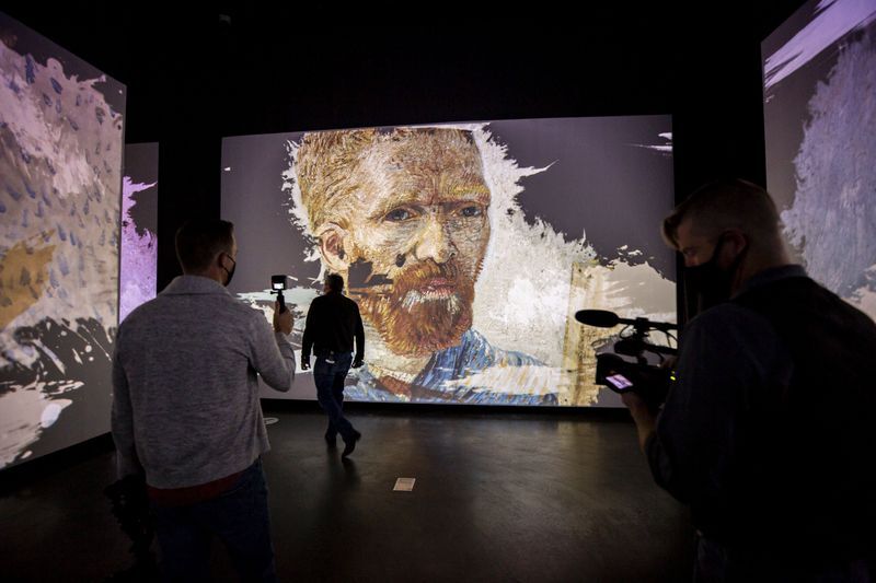 dali museum van gogh