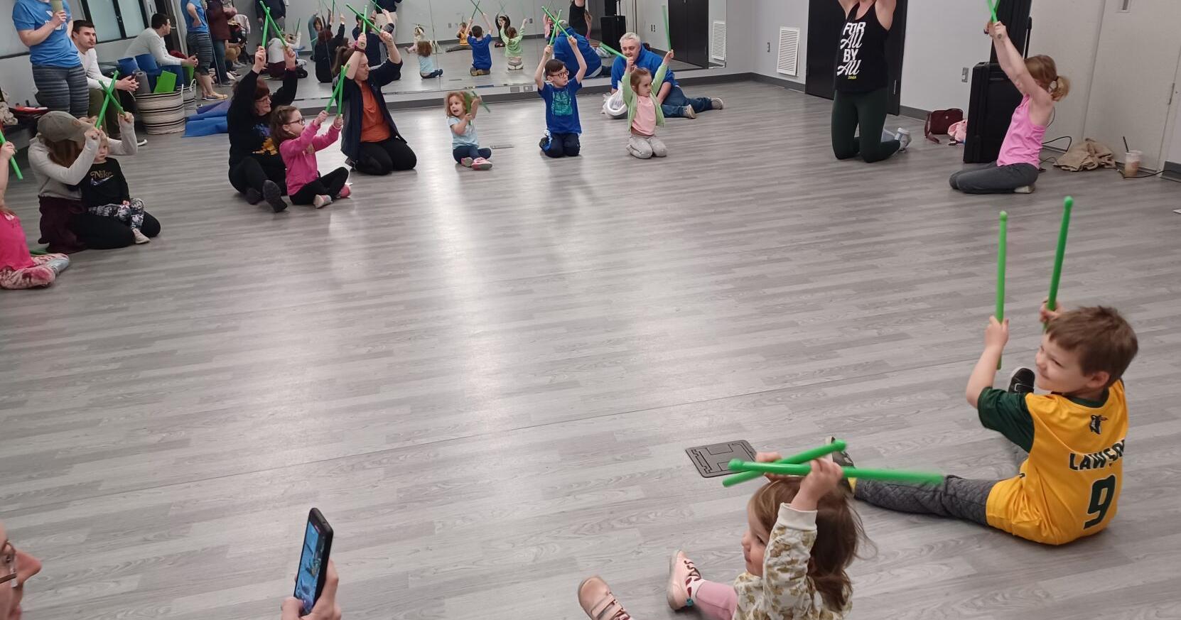 Children's Health Day draws hundreds of kids, parents - Vimarsana News