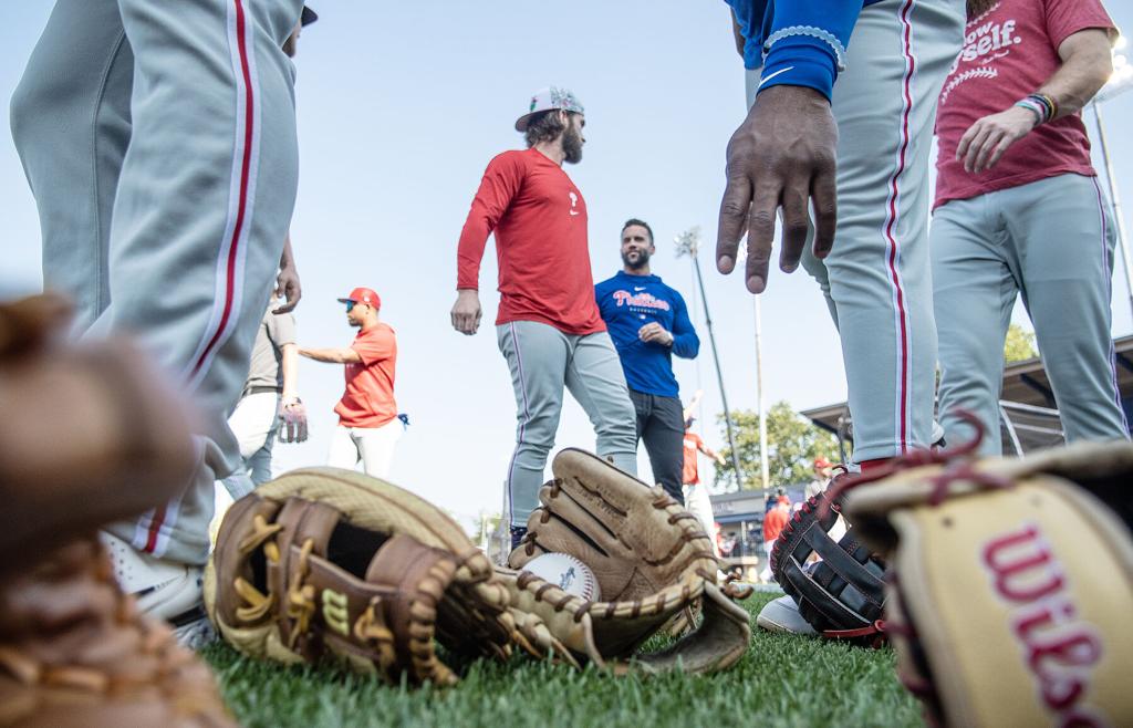 Phillies, Nationals, put smiles on faces with Little League players during  classic, News