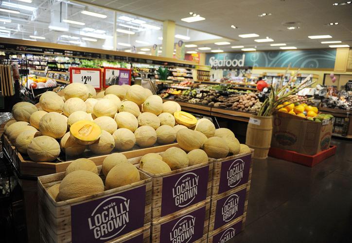 Valley grocers pick nearby farmers to feed local, organic orders