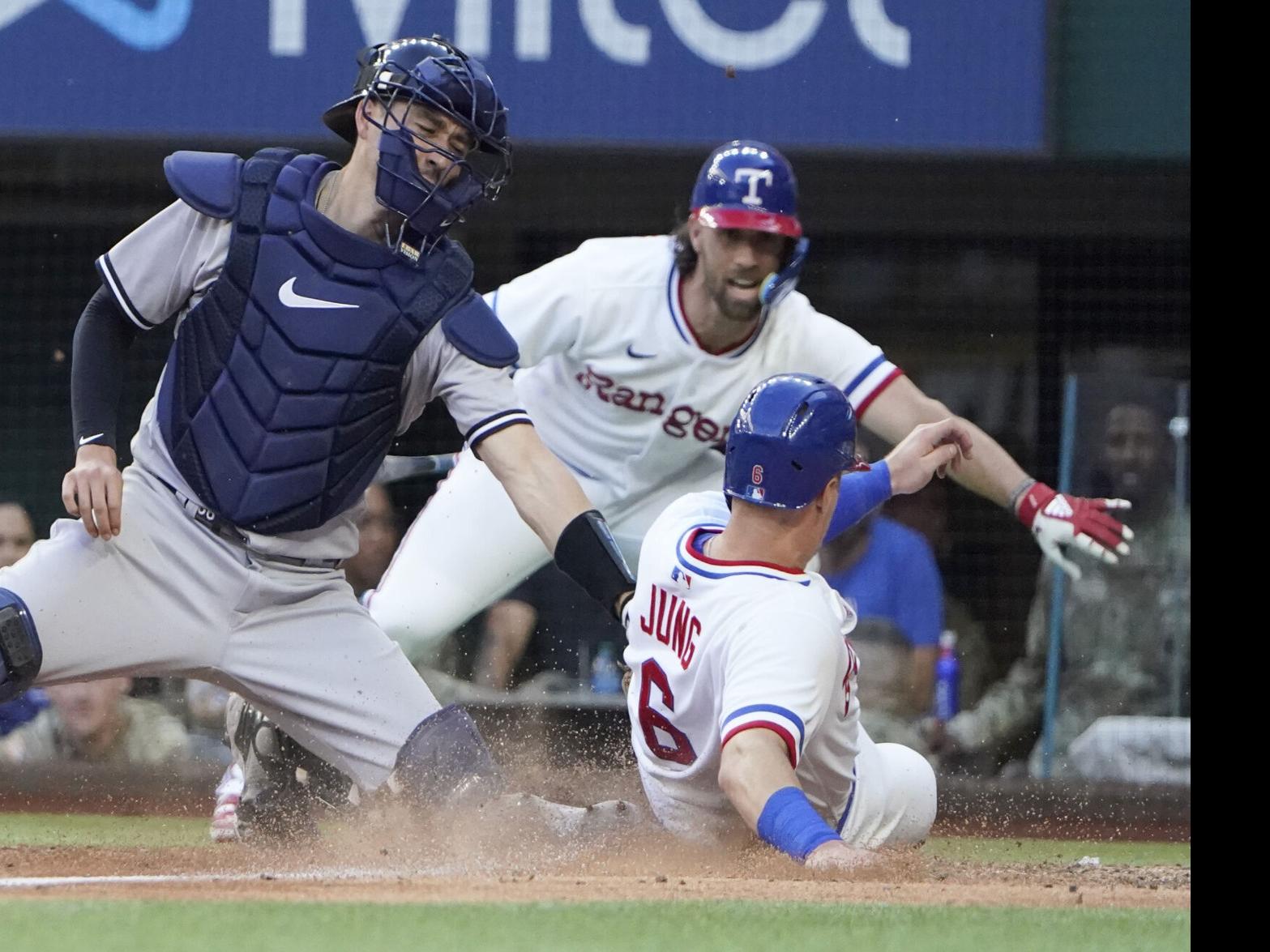 A's Stephen Vogt Hits Homer in Final Game Before Retirement