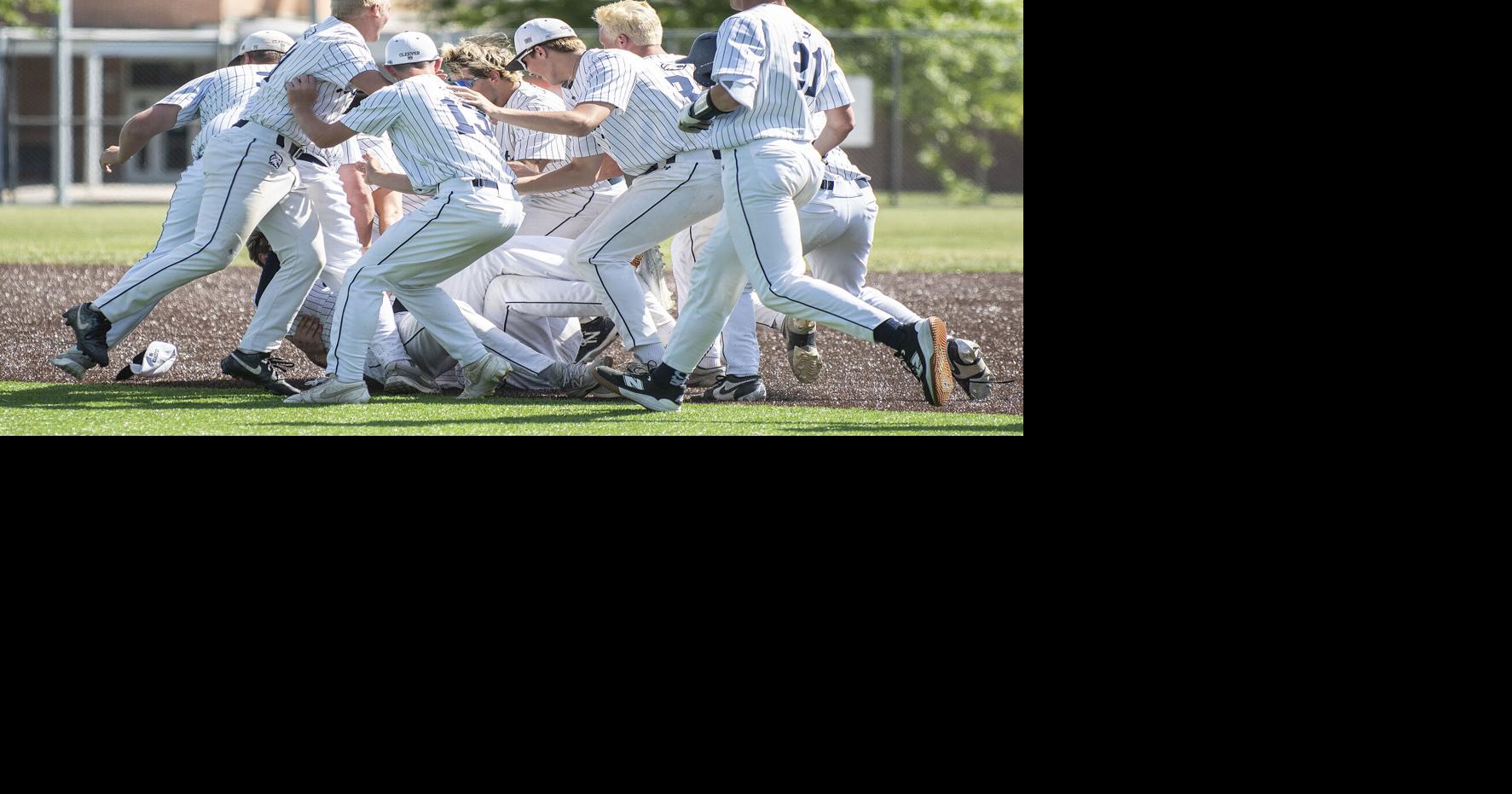 Mifflinburg rallies to reach state semifinals