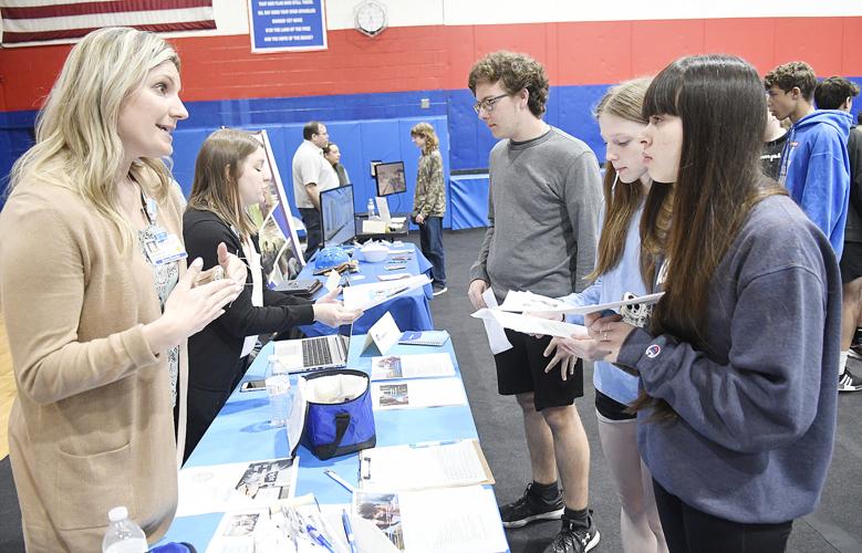 Career fair at Selinsgrove High School draws 35 Valley employers