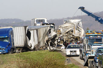 accident interstate killed dailyitem happend bound trailers tractor lane thursday morning east three around
