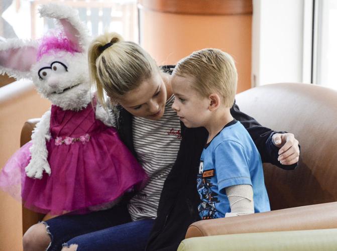 Ventriloquist's singing puppet delivers smiles at children's hospital |  Snyder County 