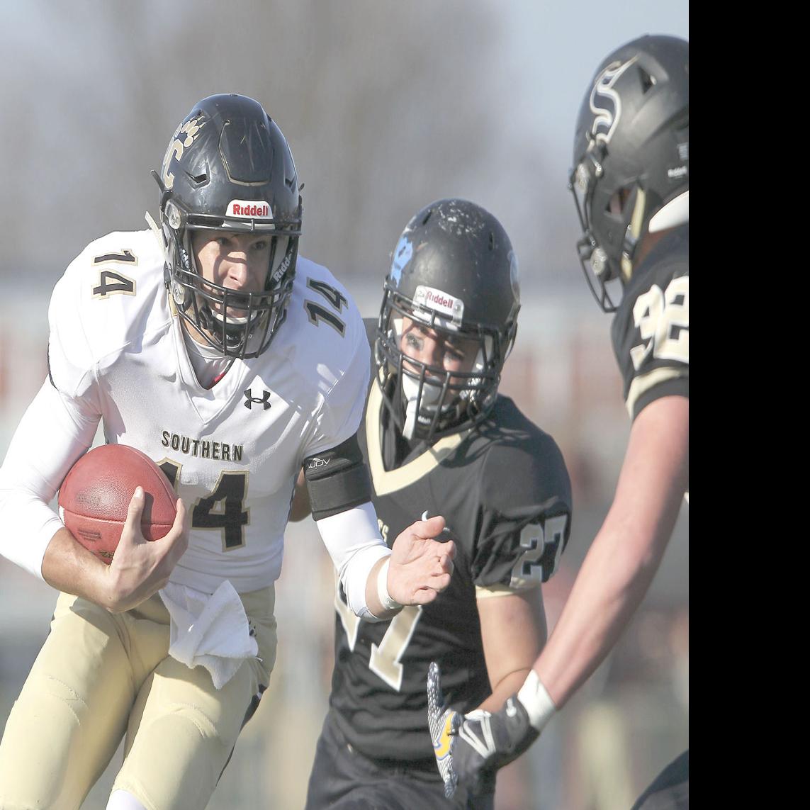 H S Football Southern Columbia Qb Becker Excels After Return