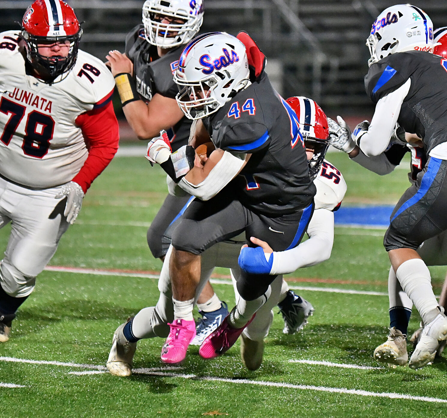 Selinsgrove Seals Take on WPIAL Powerhouse Aliquippa in State Championship Clash