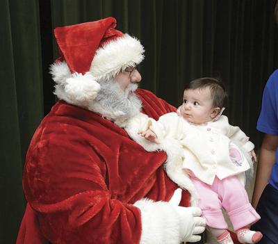 Santa Arrives When Happy Thanksgiving >> Santa Arrives Saturday To Take Gift Requests On Mill Street News Santa Arrives When Happy Thanksgiving >> Santa Arrives Saturday To Take Gift Requests On Mill Street News