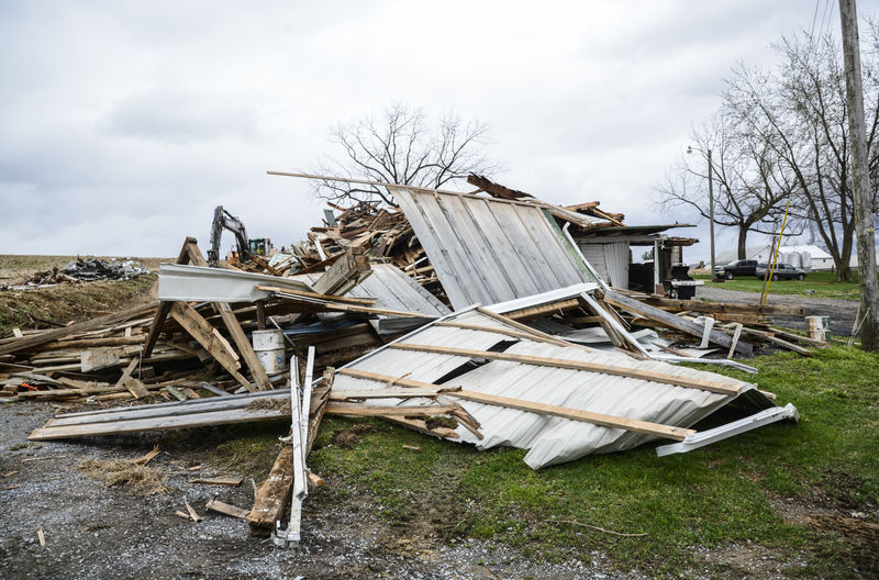 Tornado touchdown, power loss hit Valley