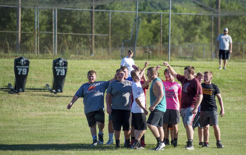 Midd-West Mustangs getting in football shape | Local News | dailyitem.com