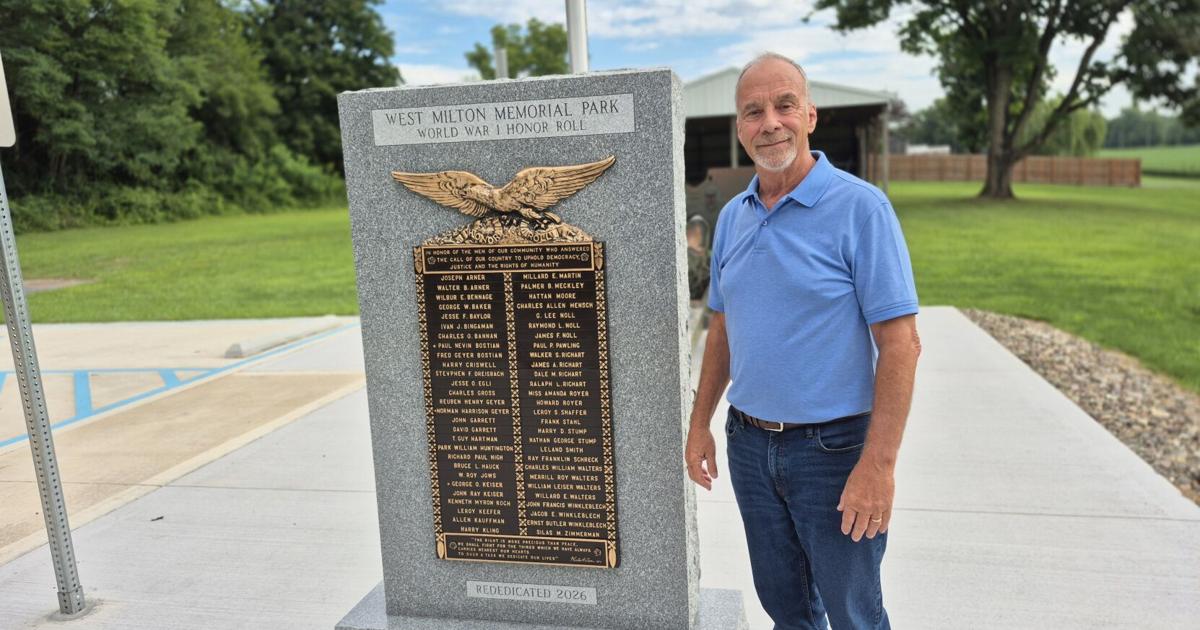 Residents help restore WWI plaque honoring West Milton veterans