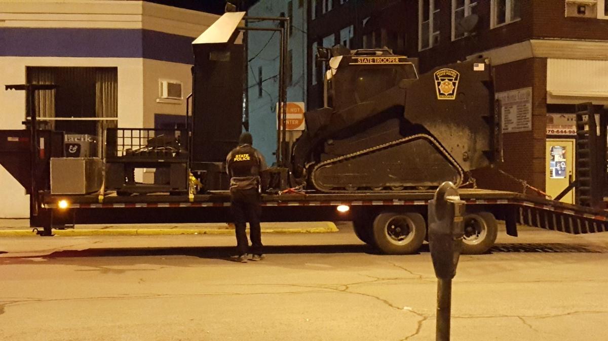 UPDATE Suspect injured after exchanging gunfire with police News