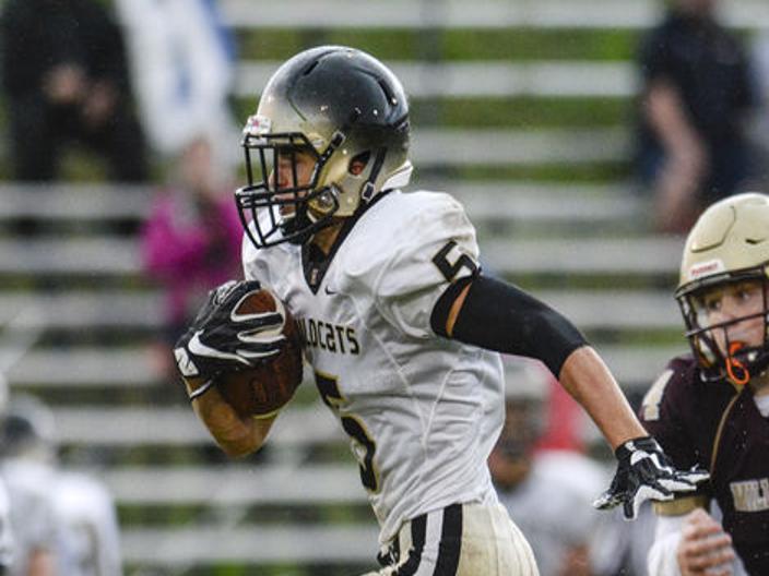H S Football Zerby Runs For Five Touchdowns To Lead Halifax Past