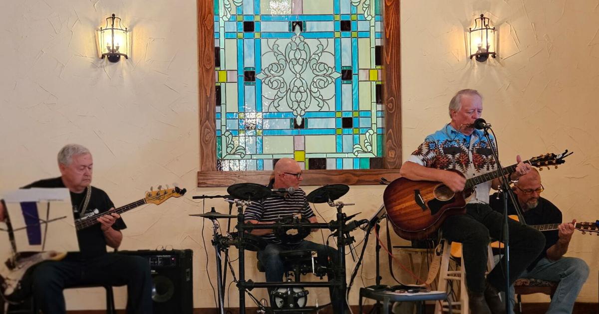 Acoustic band Junction Road ready to rock