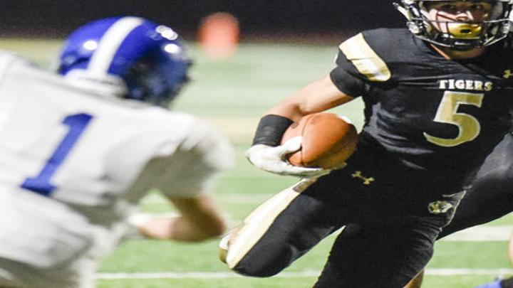 Fleming Garcia Set Records In Tigers Rout High School Football