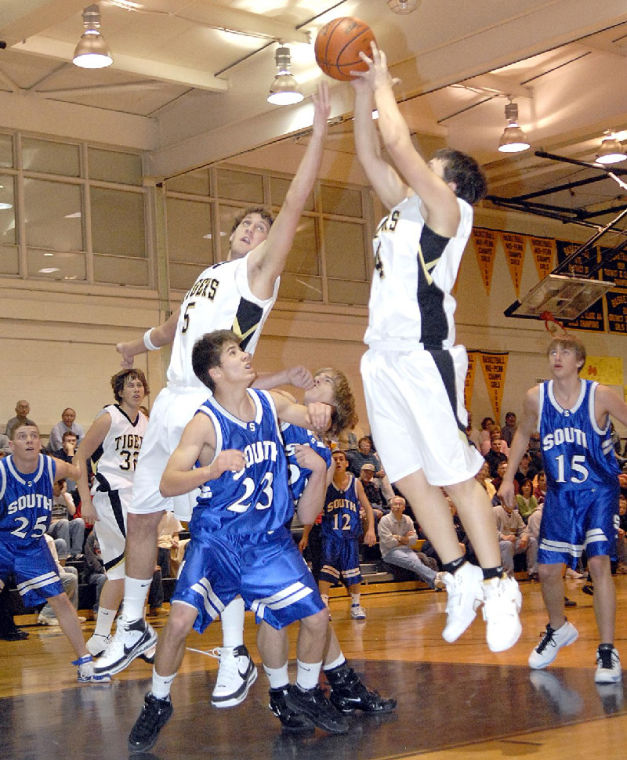 High school boys basketball Klebon leads Southern Columbia to win over