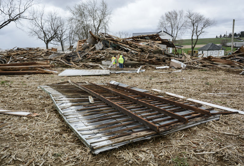 Tornado touchdown, power loss hit Valley