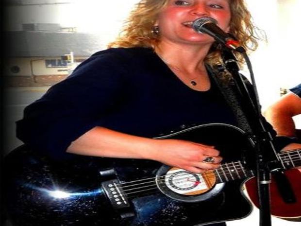 Runaway Stroller keeps music rolling | Entertainment ...