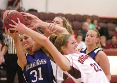 Women S Basketball Crusaders Can T Keep Up With Elizabethtown Sports Dailyitem Com