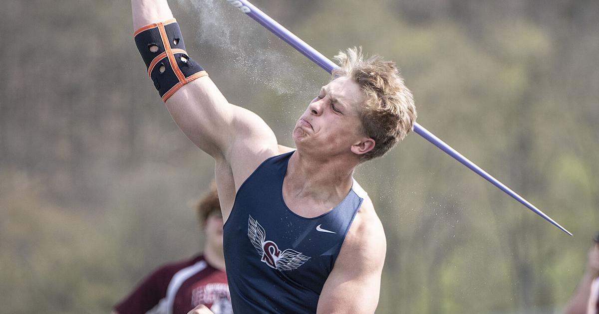 Shikellamy duo Bender, Rebuck enjoying air time