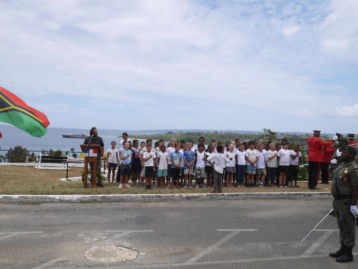 Photos of Armistice Day 2015 observerance