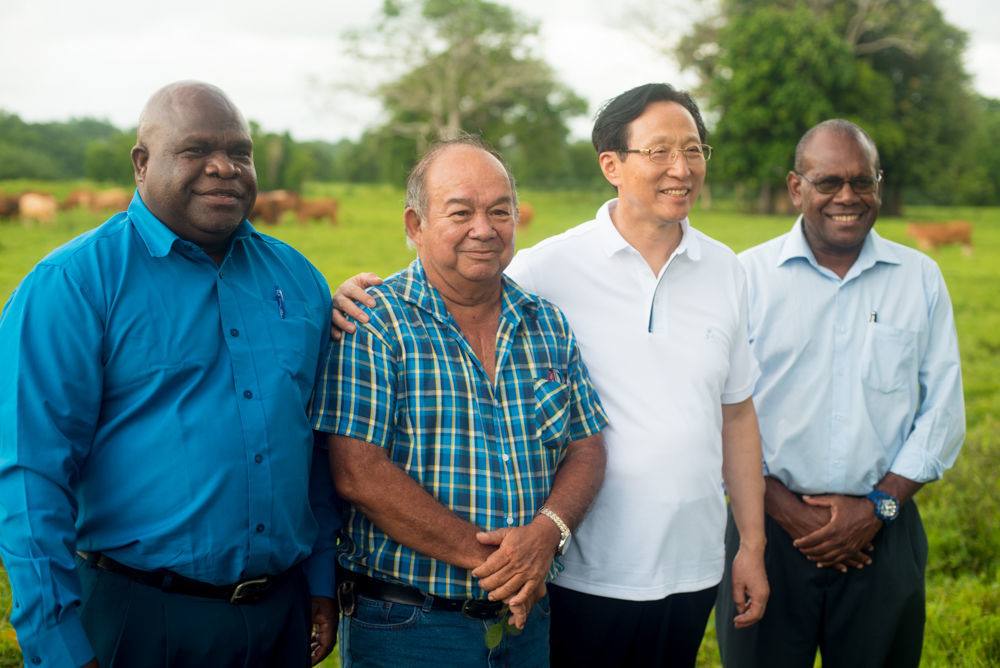 Chinese Minister of Agriculture visits Cattle Farm at Rentapao