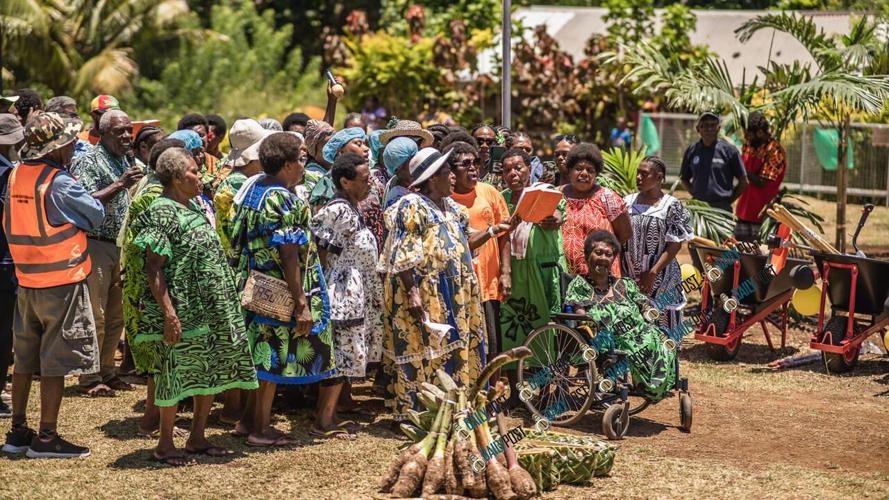 PM Napat Announces Stage Two of Nguna Island Road Project, Praises Infrastructure Progress Nationwide