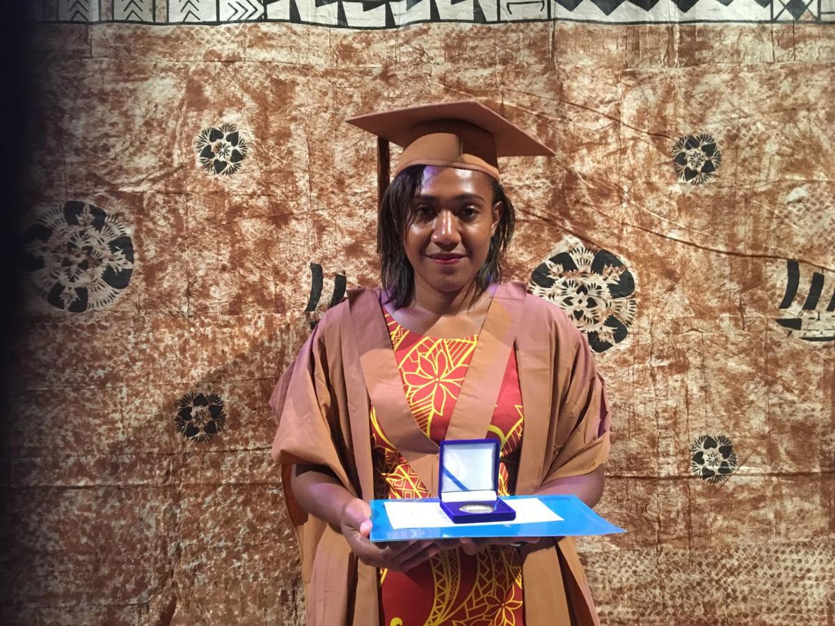 Vanuatu students awarded gold medals for academic excellence