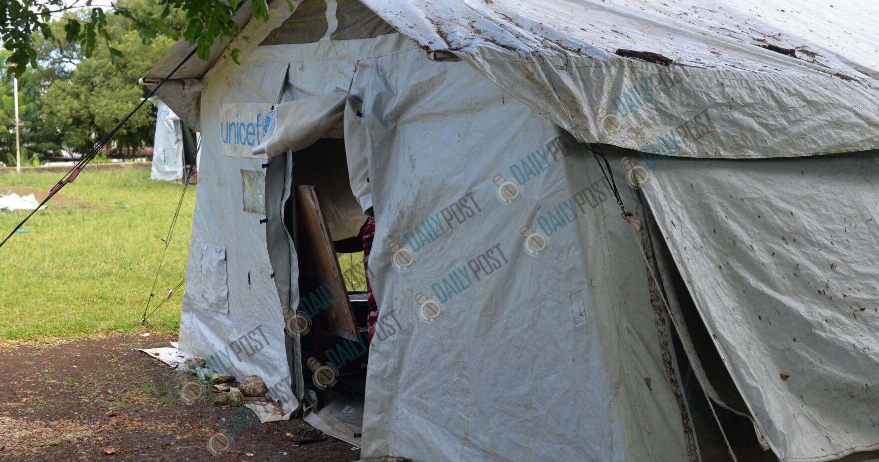 Sainte Jeanne D'Arc Grade 3 students still studying under tents - Vimarsana News