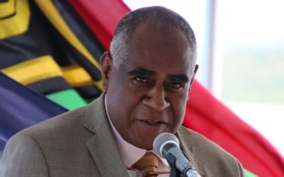 PM Kalsakau Salutes National University of Vanuatu's Graduates and Efforts