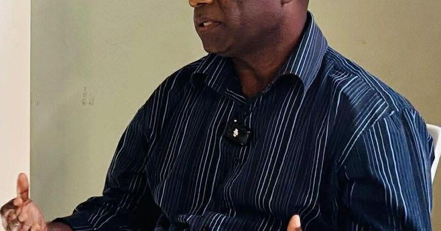 Gov’t turns light on massive debt