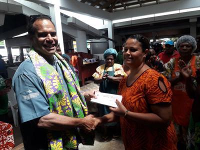 Regenvanu supports local women vendors with food safety certificates