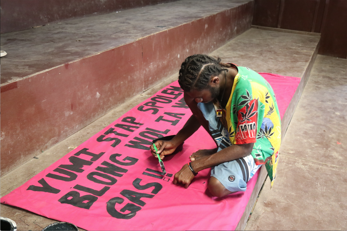 Wan Smolbag’s Biggest Film Scene Ever News dailypost.vu