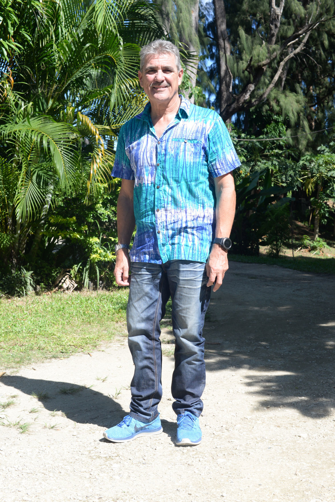 Oceania Paralympic head, Bird lends a hand