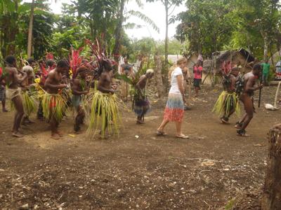 PM Salwai and Alexis Cullen bestowed Maewo custom names